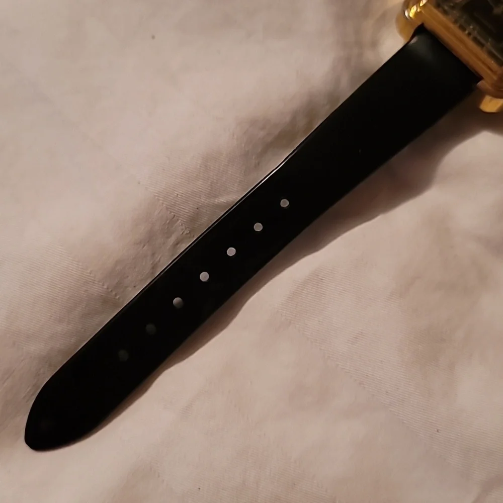 Anker KR Vintage Watch‎ Mechanical Wind-Up Watch With Black Patent Leather Band
